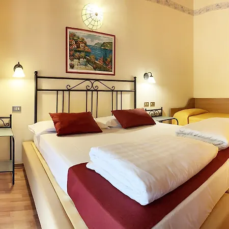 Szálloda Rabay Brenzone sul Garda
