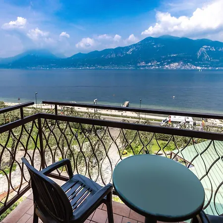 Rabay 3* Brenzone sul Garda