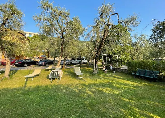 雷贝酒店 3* 布雷佐内加尔达